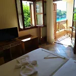 Aristotelis * Patitiri