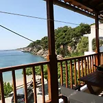 Aristotelis Appartement