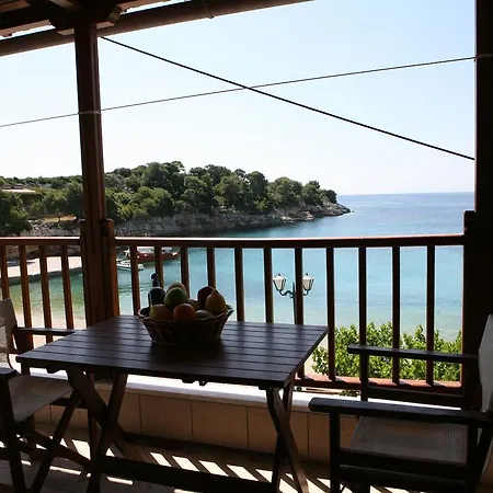 Apartment Aristotelis *