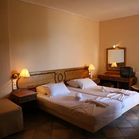 Aristotelis פטיטיריון