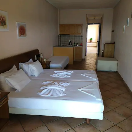 Aristotelis * פטיטיריון