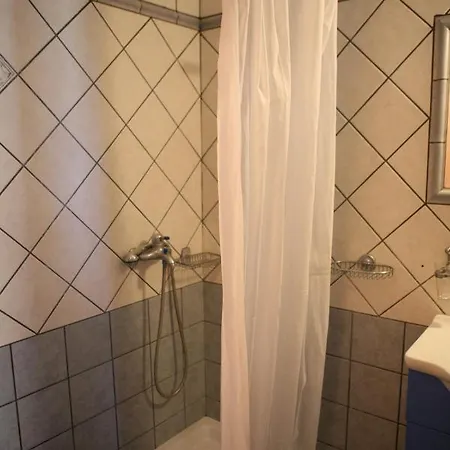 Aristotelis Apartment *