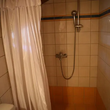 Aristotelis * פטיטיריון