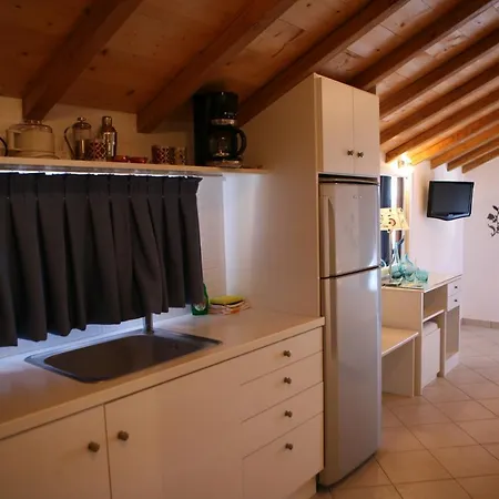 Aristotelis Apartment