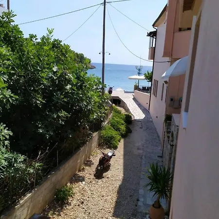 Aristotelis *