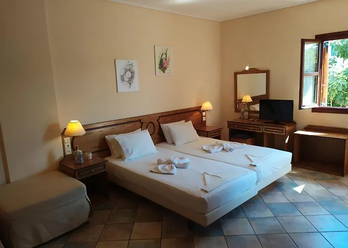 Aristotelis * Patitiri